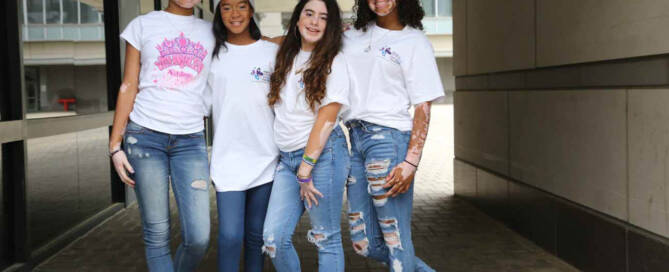 four girls with Vitiligo pose together